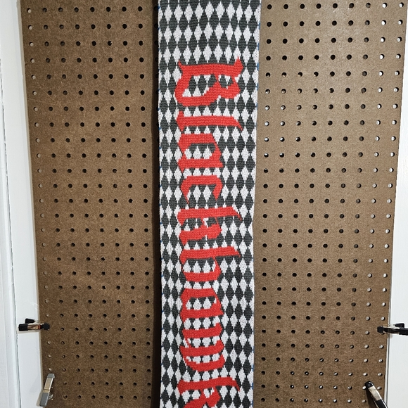 Chicago Blackhawks Hooligan Scarf - Picture 3 of 6